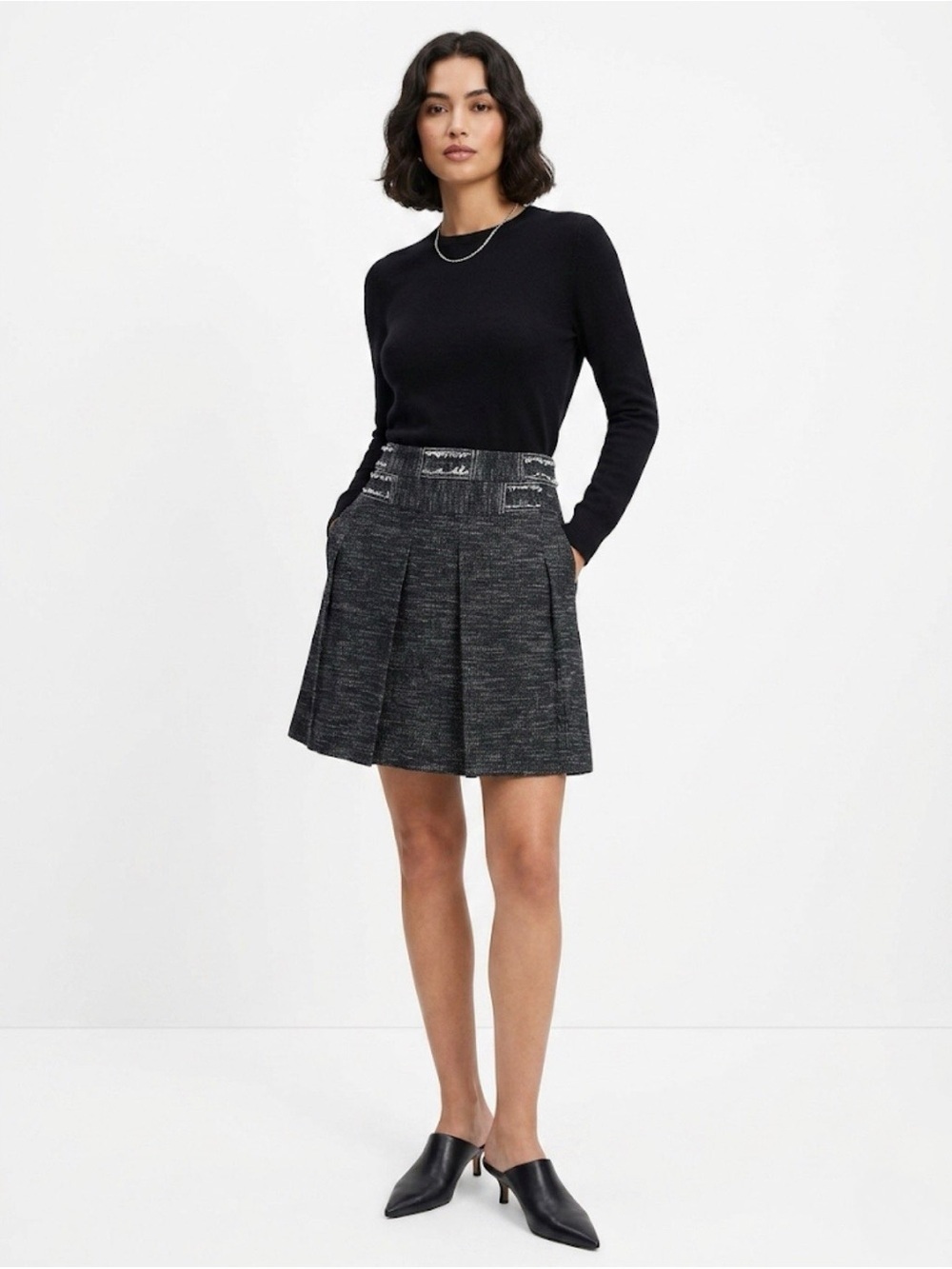 Escada Sport Tweed Pleated Skirt Black White Fringe Trim A-Line Mini Sz 40 or 10